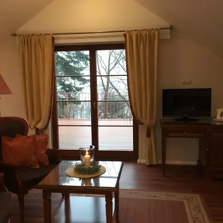 Wy & アパートホテル 4*