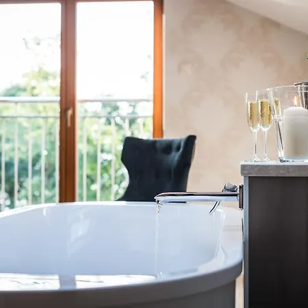 Wy & ポビエロボ