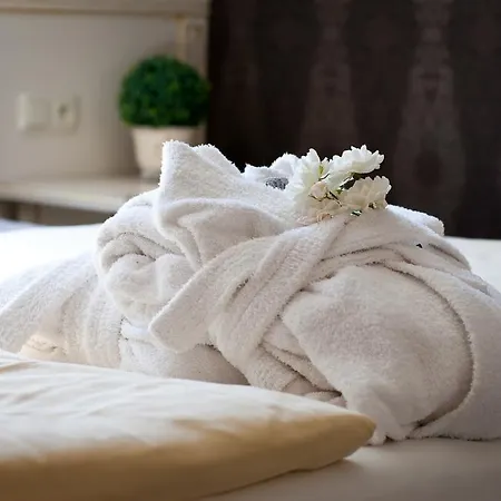 Wy & アパートホテル ポビエロボ