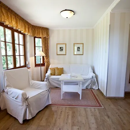 Aparthotel Wy & 4*