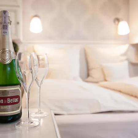 Wy & アパートホテル