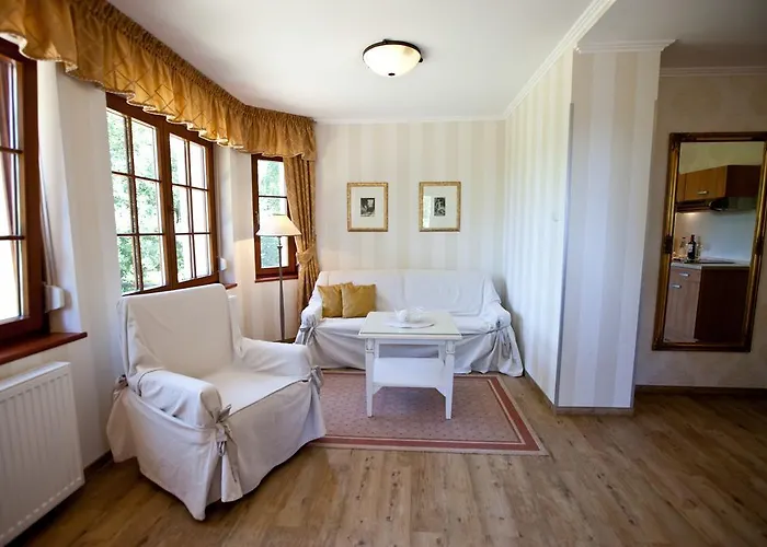 公寓式酒店 怀宜spa公寓式酒店 4*